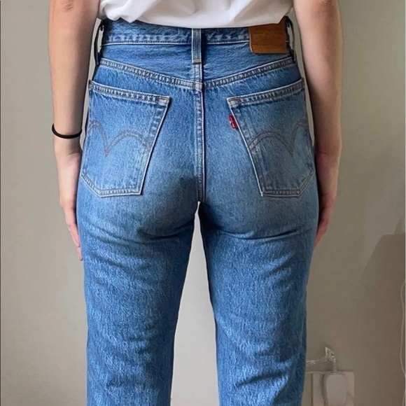 SOLD Levis Wedgie Straight Jeans - Picture 3 of 4